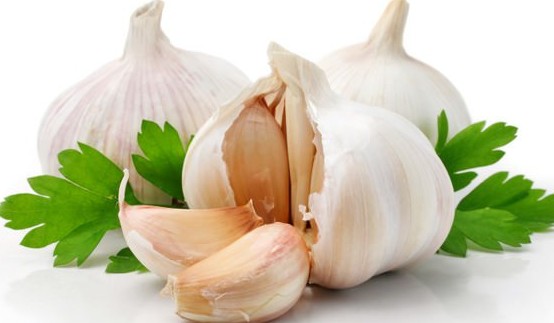 garlic to cure food poisoning