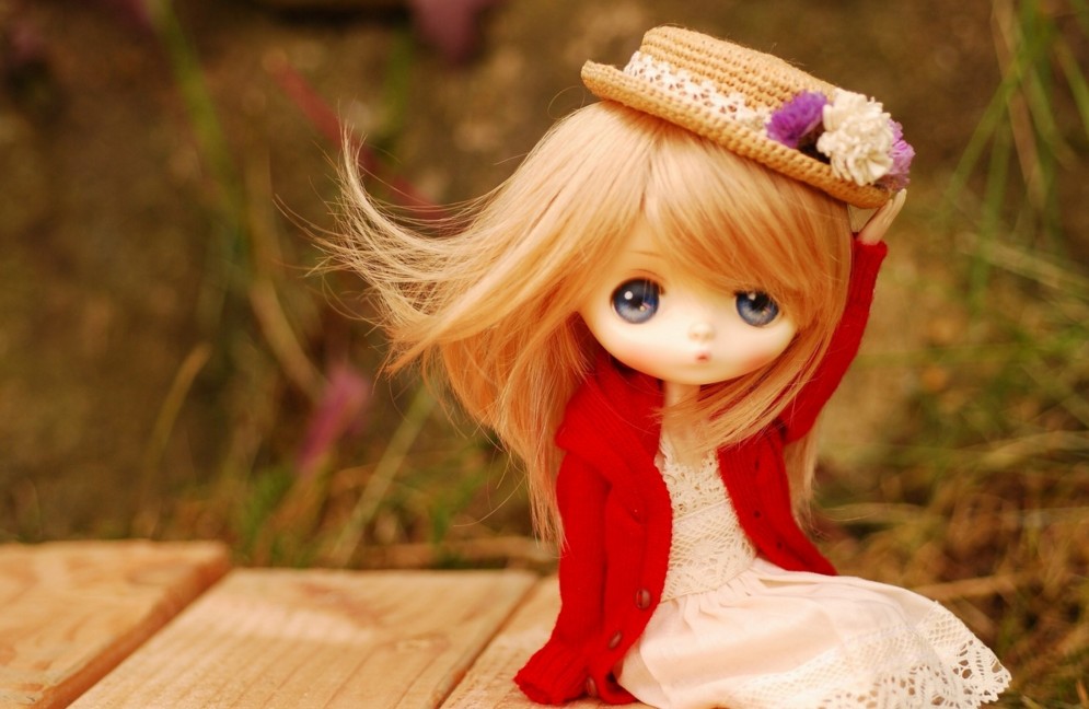 sweet barbie doll image with hat