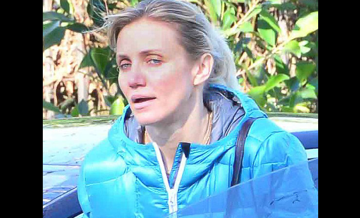 cameron diaz with out make up in blue
