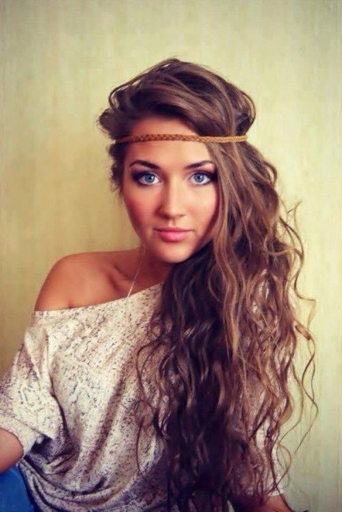 one side hippie hairstyle