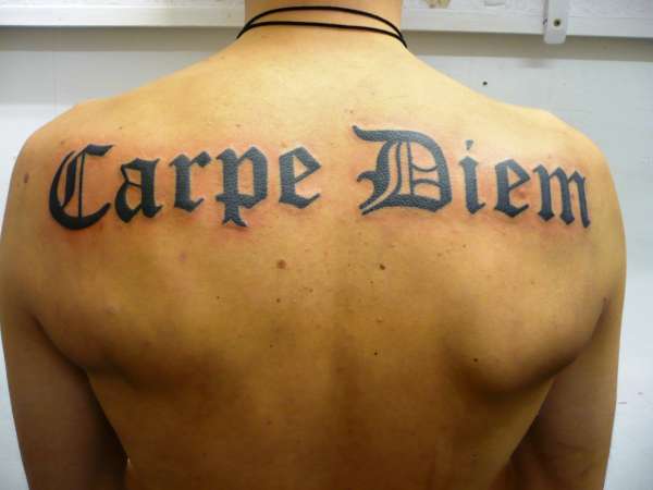 italian carpe diem tattoo on back