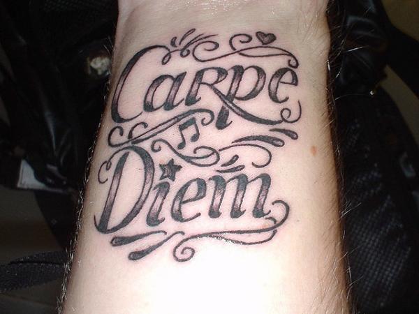 carpe diem with musical sign