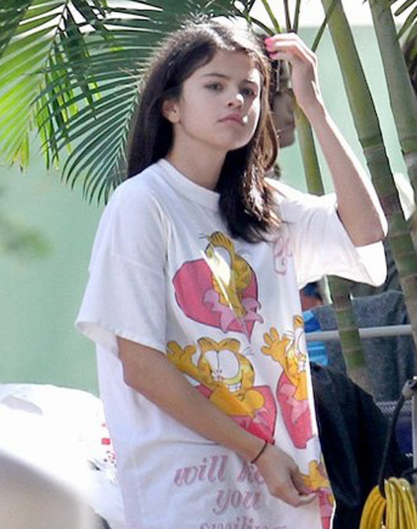 pics of selena gomez without make up
