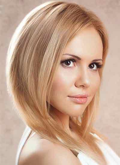 side partition hairstyle for shoulder length hairs