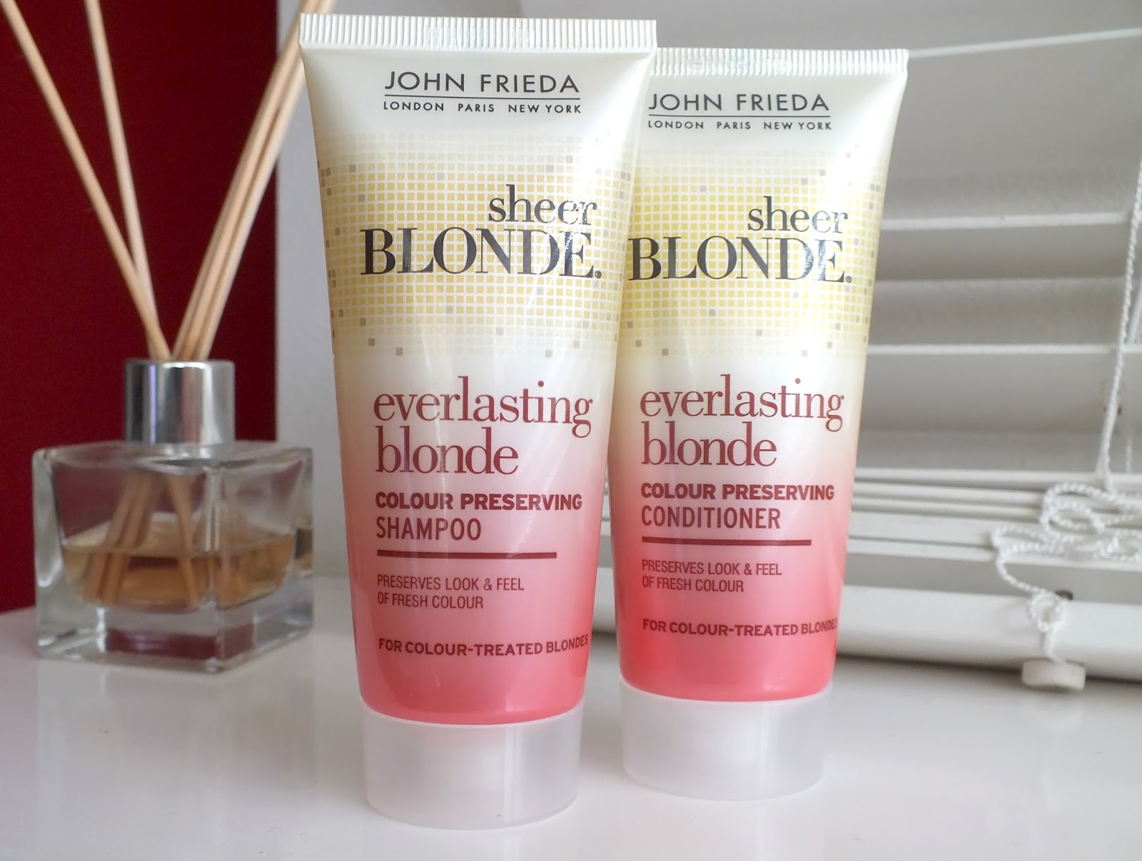 John Frieda Sheer Blonde Everlasting Blonde Color Preserving Shampoo