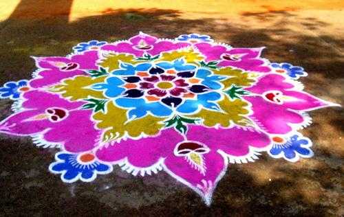 powder color rangoli design for diwali